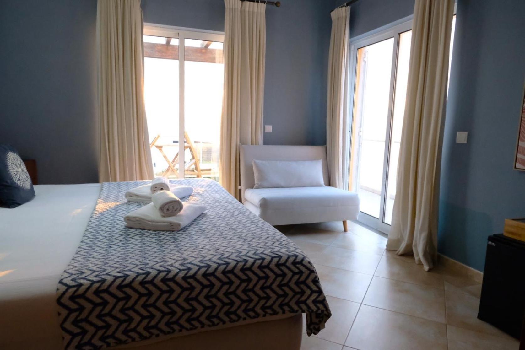 Arrifana Destination Suites 阿尔热祖尔 外观 照片
